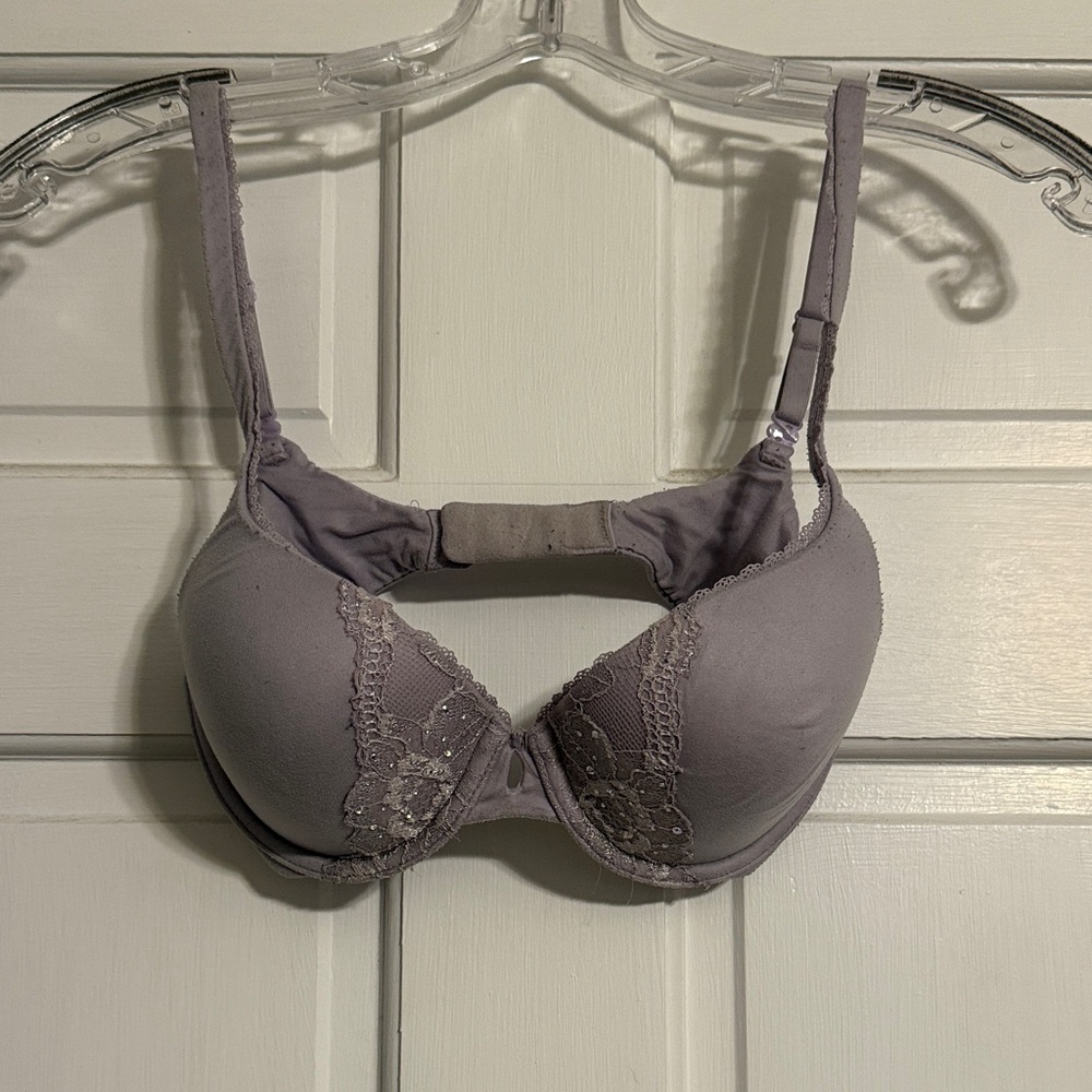 Victoria's Secret body padded perfect coverage Lace Underwire Bra - Lavender